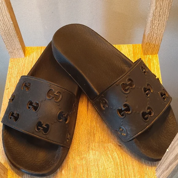 Gucci | Shoes | Gucci Black Textured Slide Sandals | Poshmark